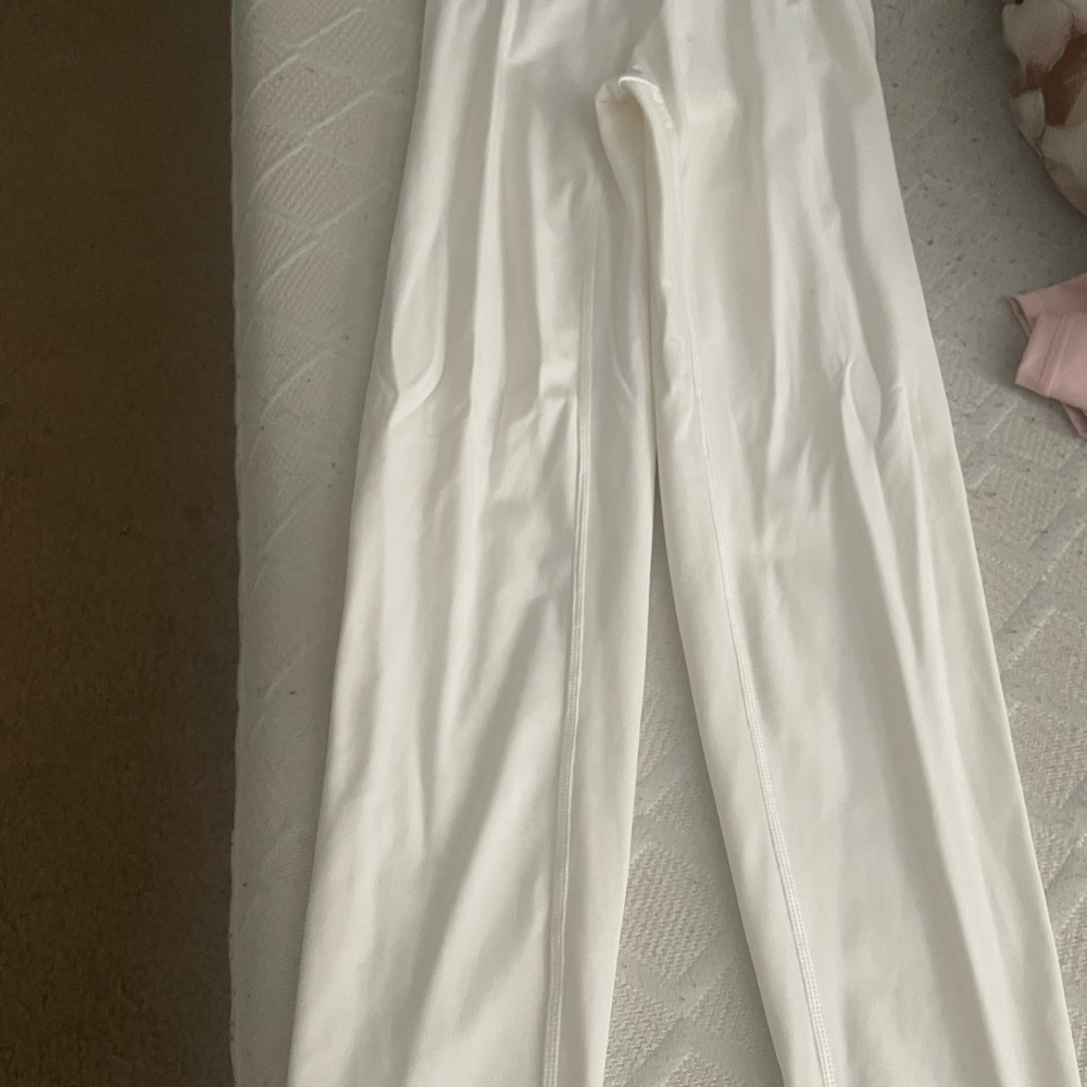 Pcheebum leggings pro I have them in pink and white never worn